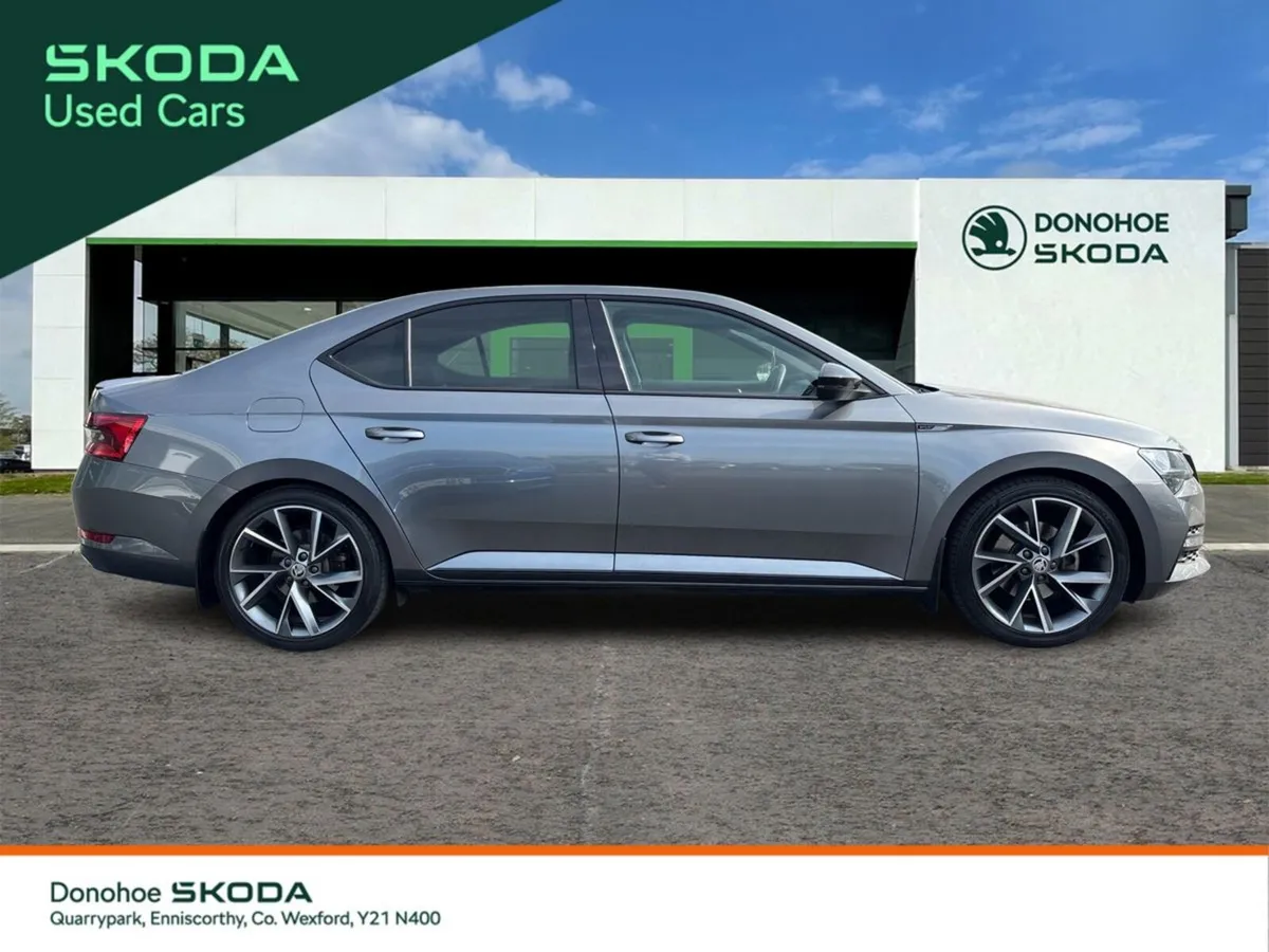 Skoda Superb Saloon, Diesel, 2023, Grey