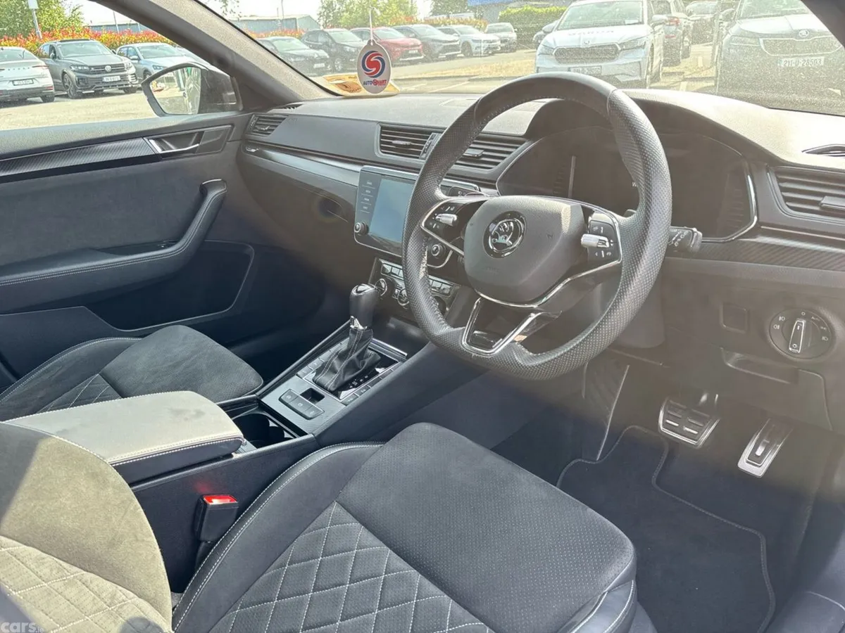 Skoda Superb Saloon, Diesel, 2023, Grey