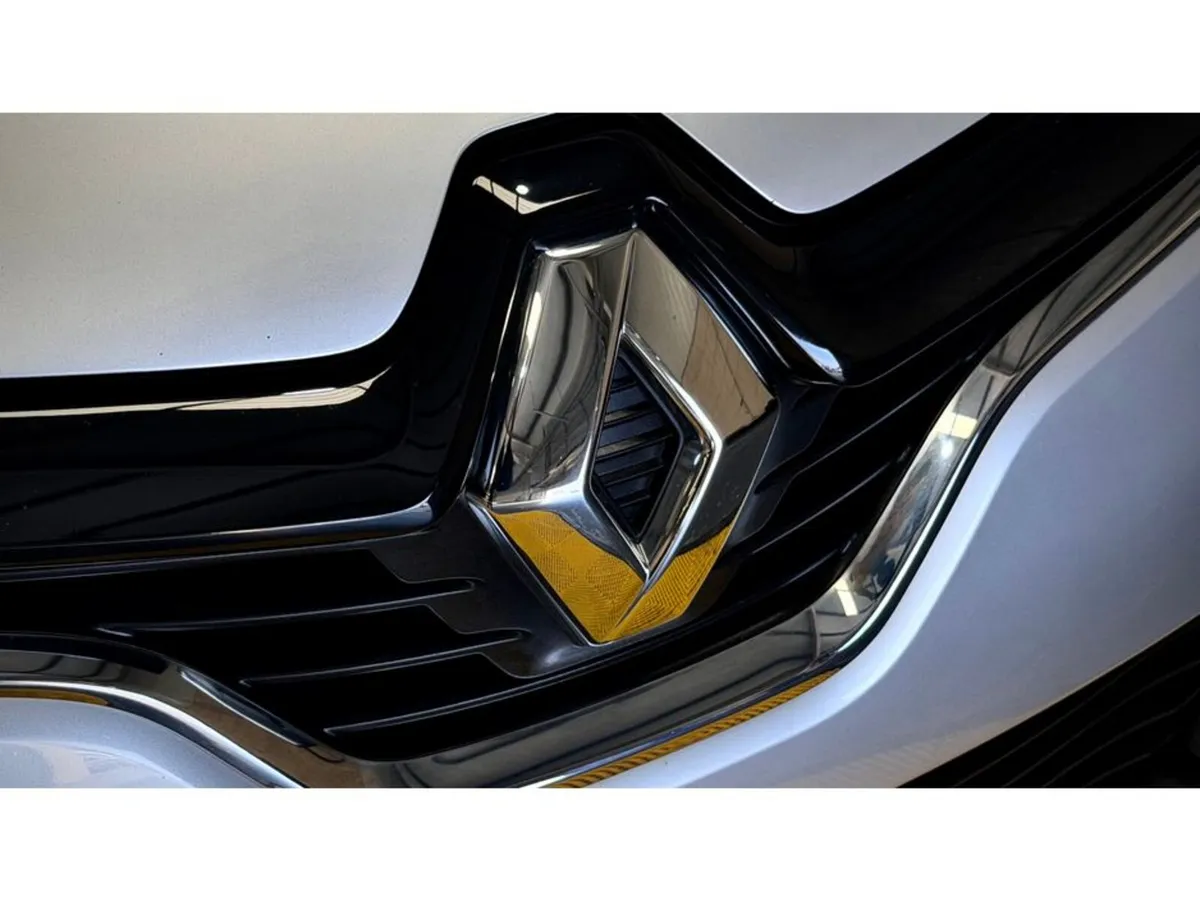 Renault Captur Hatchback, Diesel, 2016, Silver