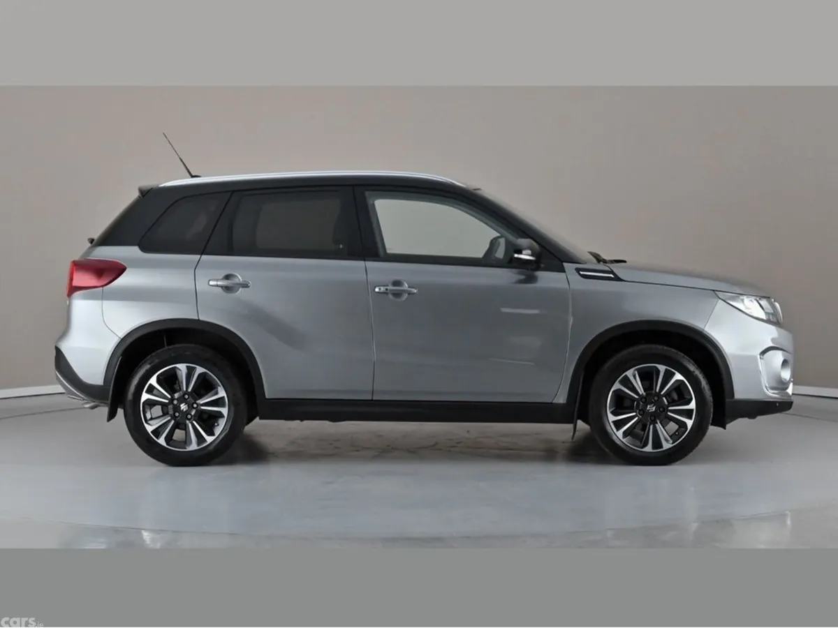 Suzuki Vitara SUV, Petrol Hybrid, 2024, Grey