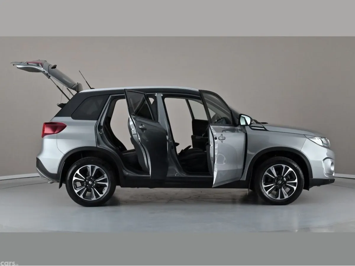 Suzuki Vitara SUV, Petrol Hybrid, 2024, Grey