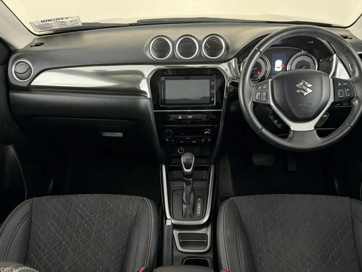 Suzuki Vitara SUV, Petrol Hybrid, 2024, Grey
