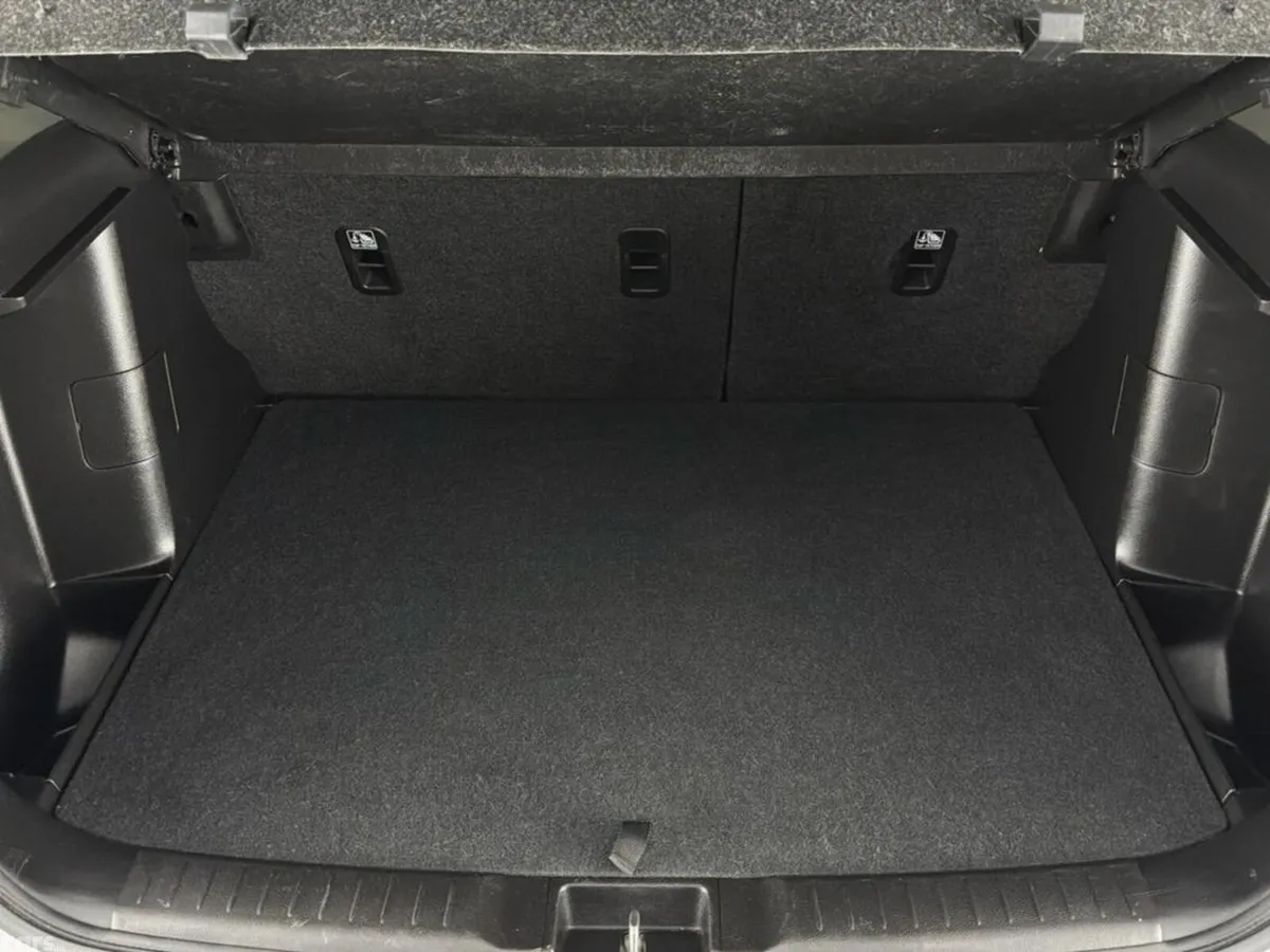 Suzuki Vitara SUV, Petrol Hybrid, 2024, Grey