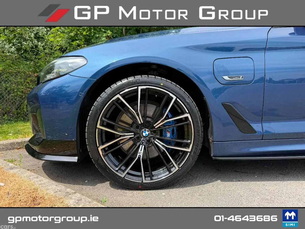 BMW 5-Series Saloon, Petrol Plug-in Hybrid, 2022, Blue