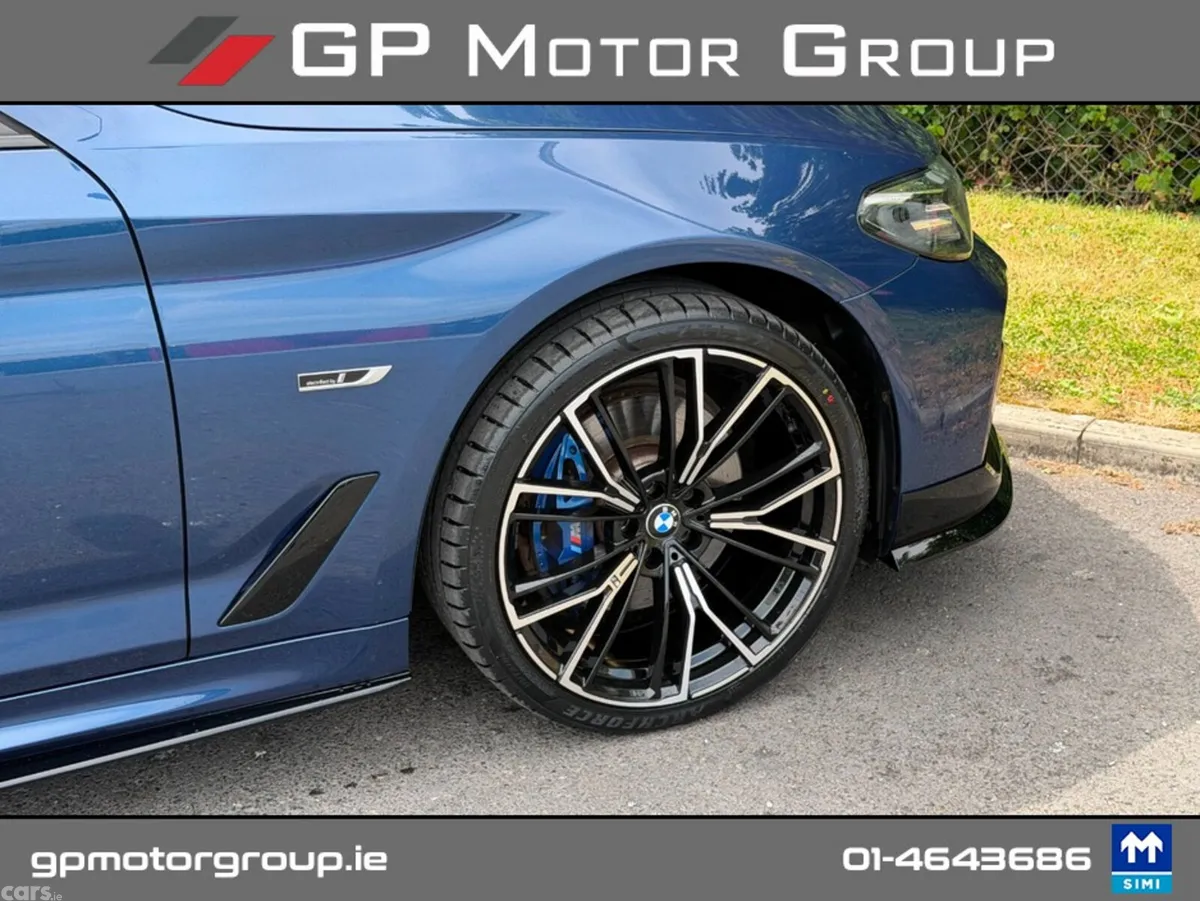 BMW 5-Series Saloon, Petrol Plug-in Hybrid, 2022, Blue