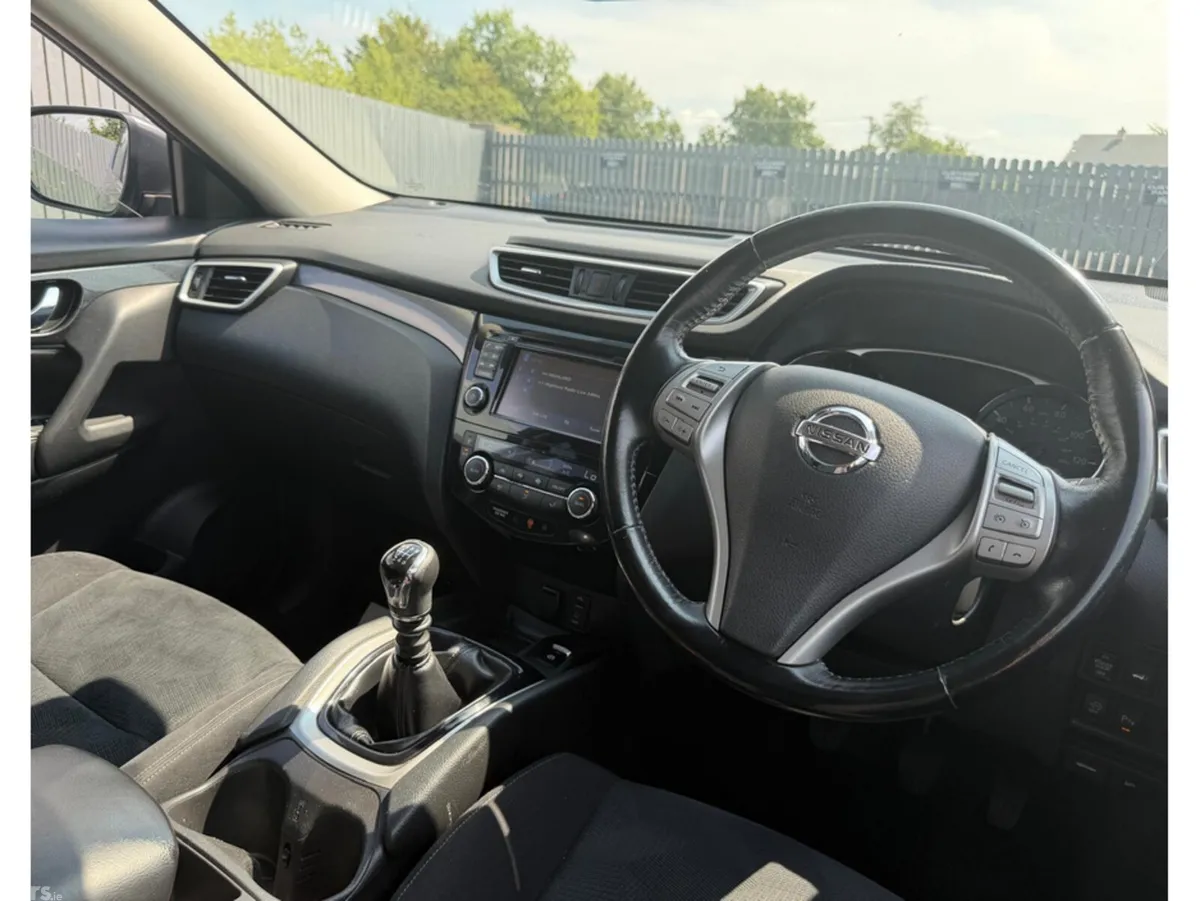 Nissan X-Trail SUV, Diesel, 2017, Green