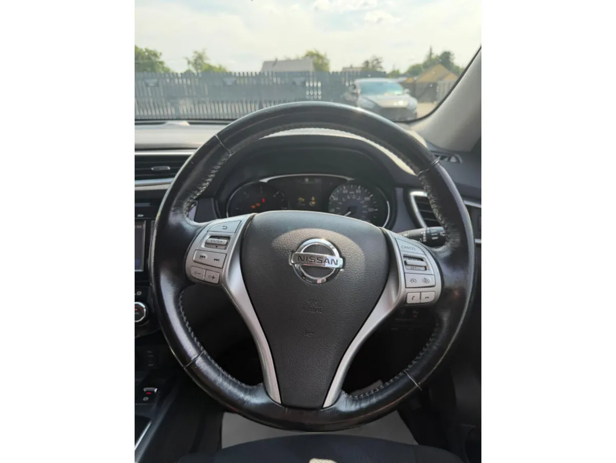 Nissan X-Trail SUV, Diesel, 2017, Green