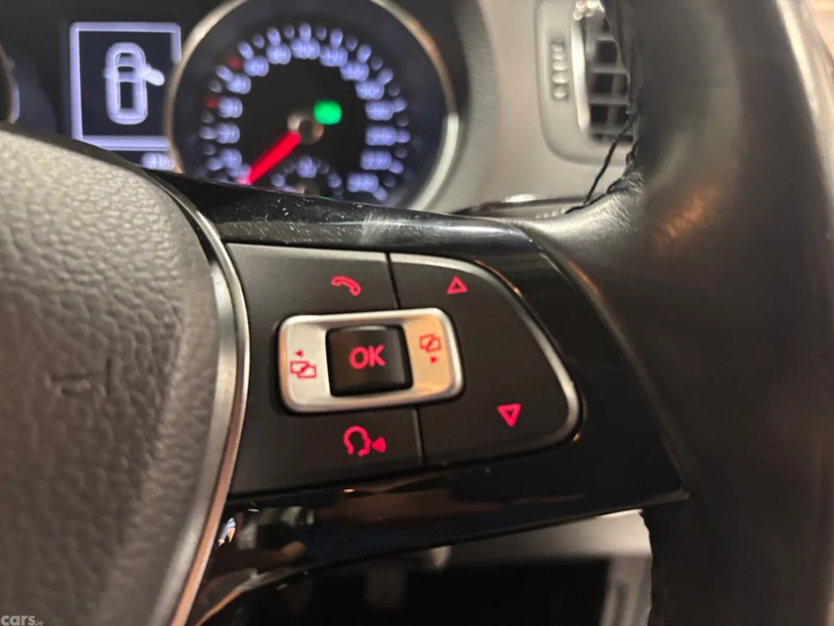 Volkswagen Polo Hatchback, Petrol, 2016, White