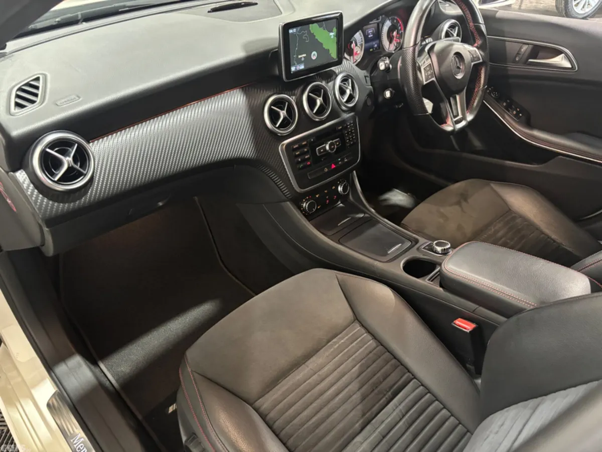 Mercedes-Benz Other Hatchback, Petrol, 2014, White