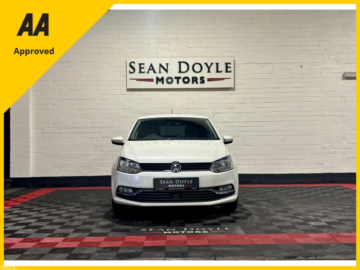 Volkswagen Polo Hatchback, Petrol, 2015, White