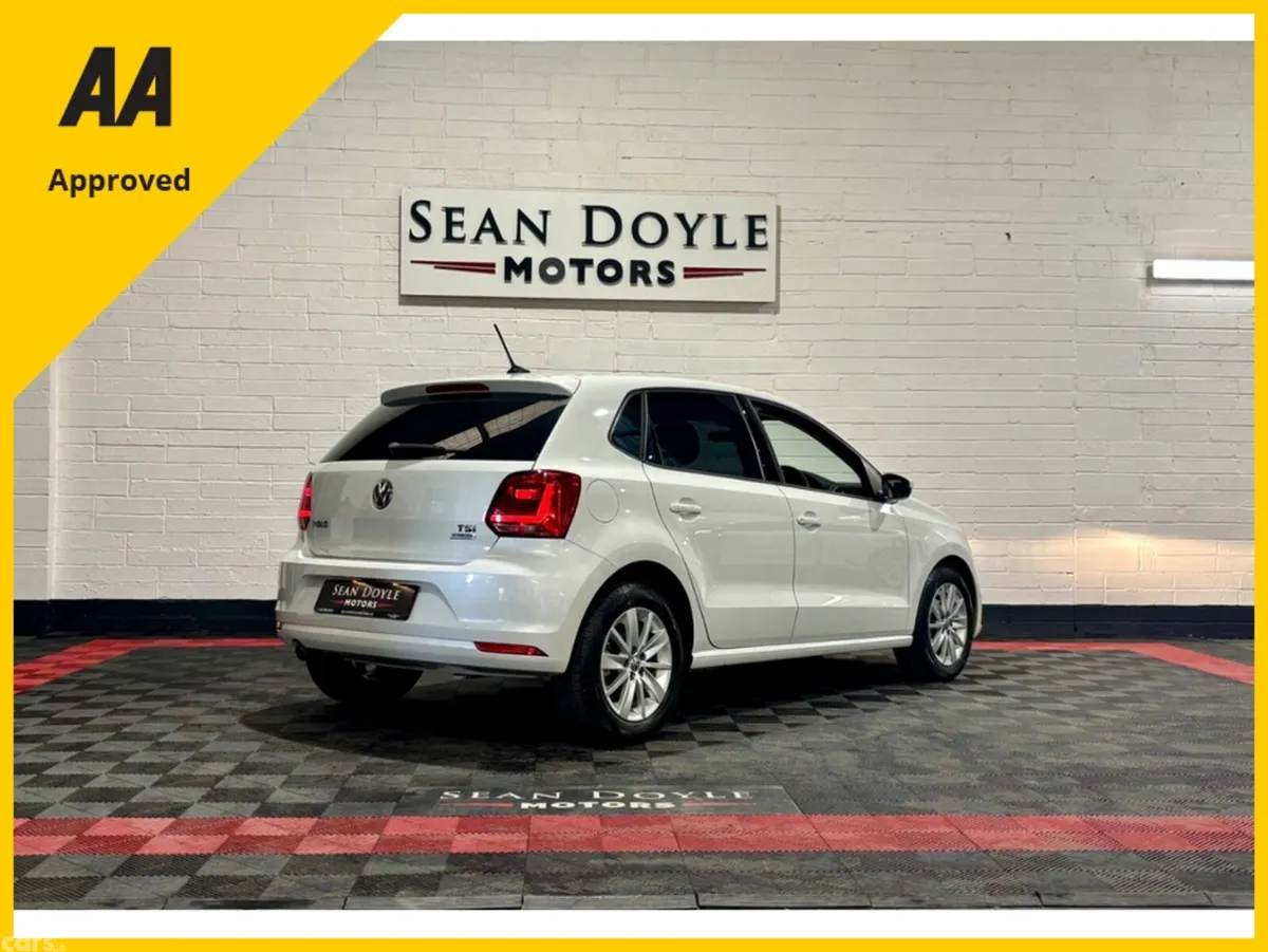 Volkswagen Polo Hatchback, Petrol, 2015, White