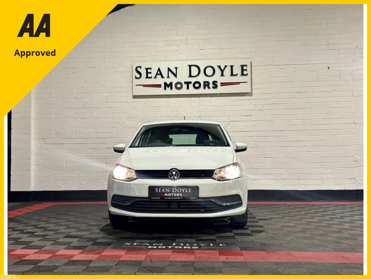 Volkswagen Polo Hatchback, Petrol, 2016, White