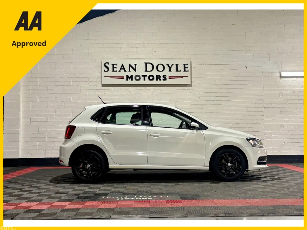 Volkswagen Polo Hatchback, Petrol, 2016, White