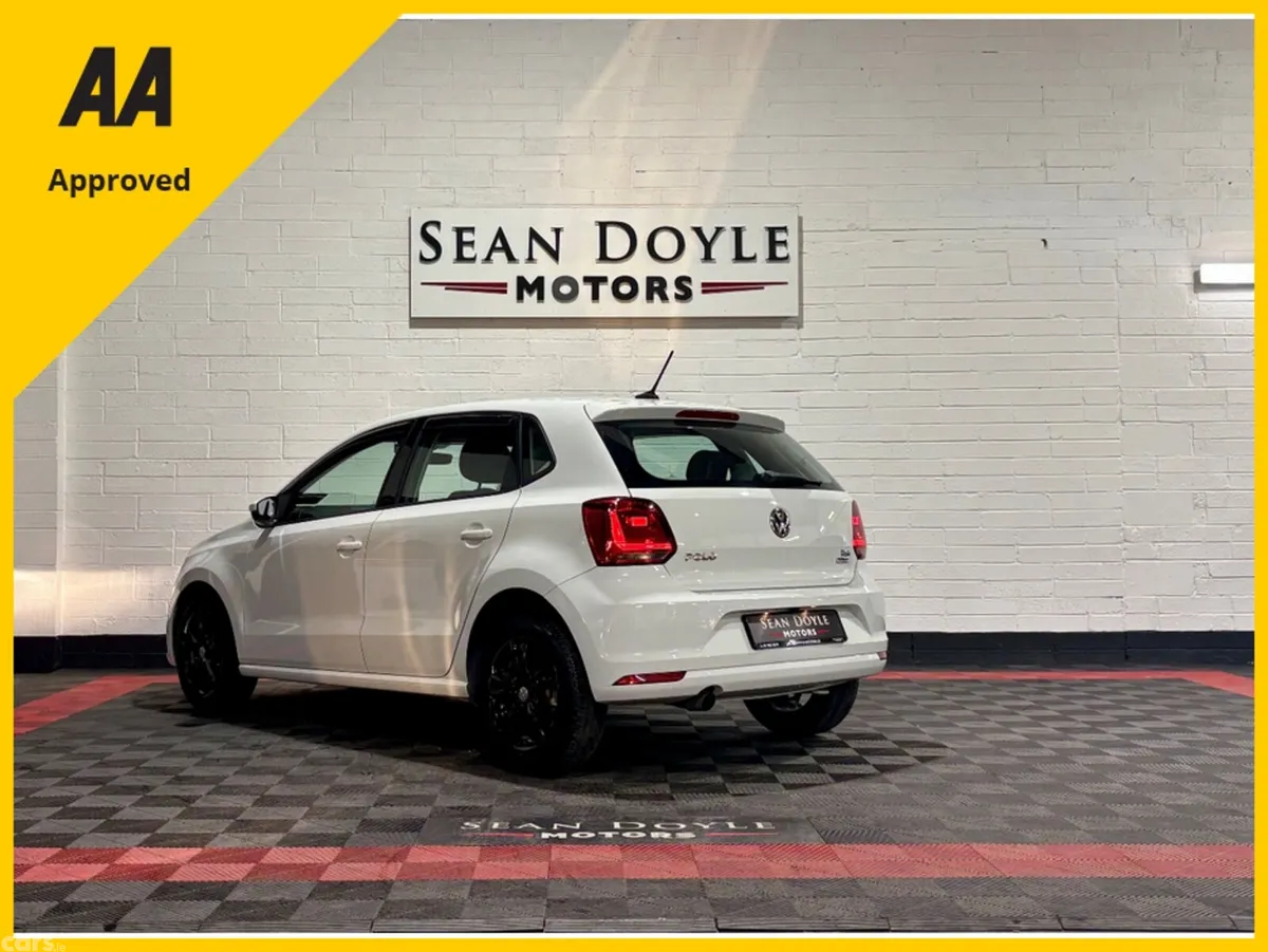 Volkswagen Polo Hatchback, Petrol, 2016, White
