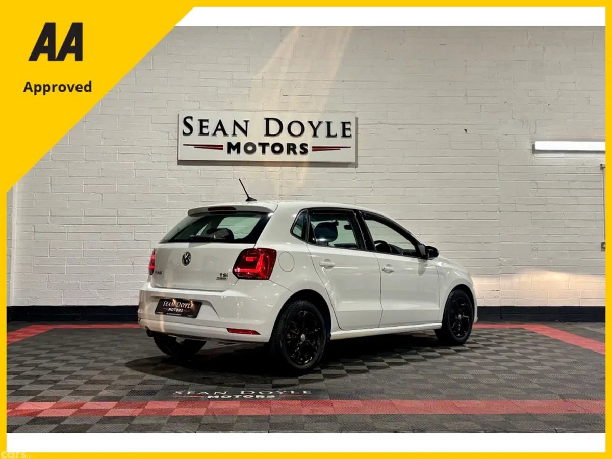 Volkswagen Polo Hatchback, Petrol, 2016, White