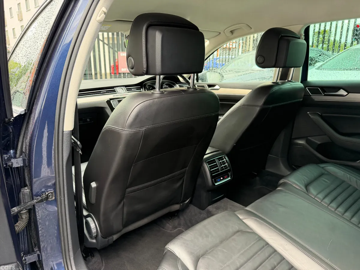 Volkswagen Passat Estate, Diesel, 2017, Blue