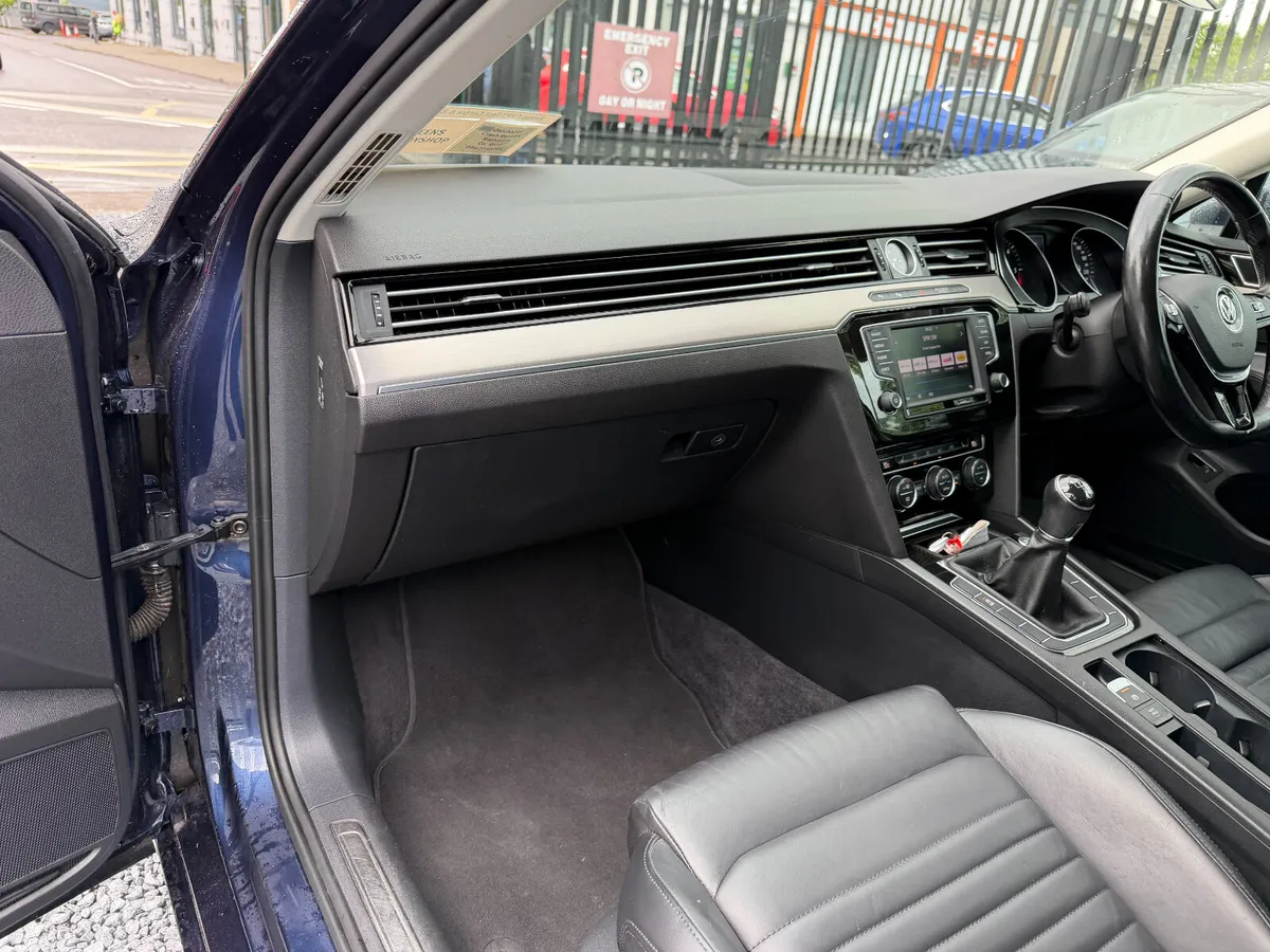 Volkswagen Passat Estate, Diesel, 2017, Blue