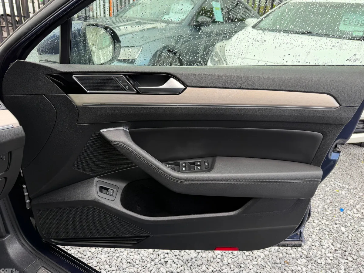 Volkswagen Passat Estate, Diesel, 2017, Blue