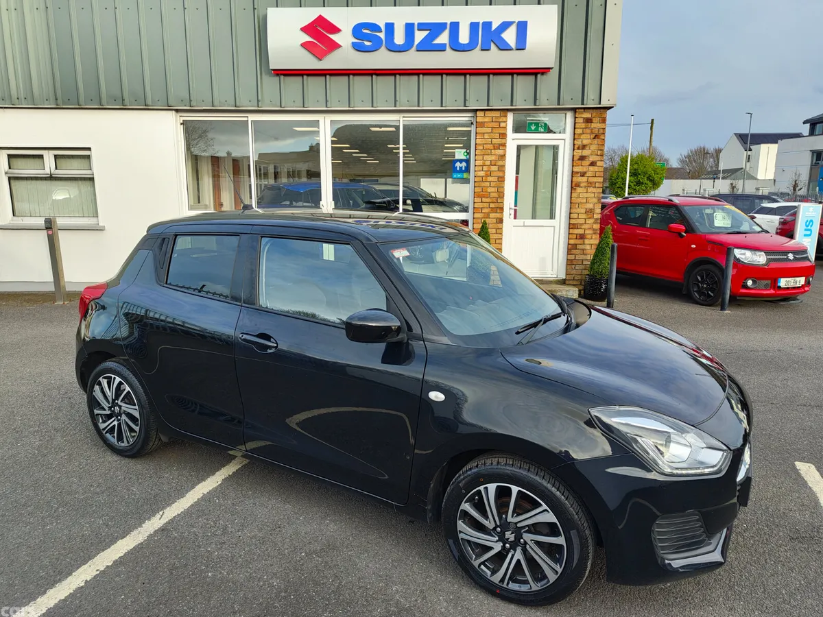Suzuki Swift Hatchback, Petrol Hybrid, 2023, Black