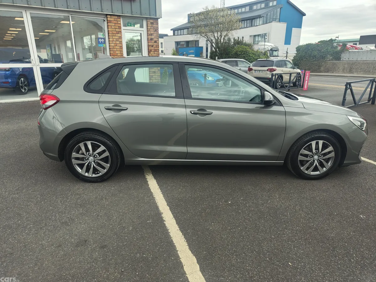 Hyundai i30 Hatchback, Petrol, 2020, Grey