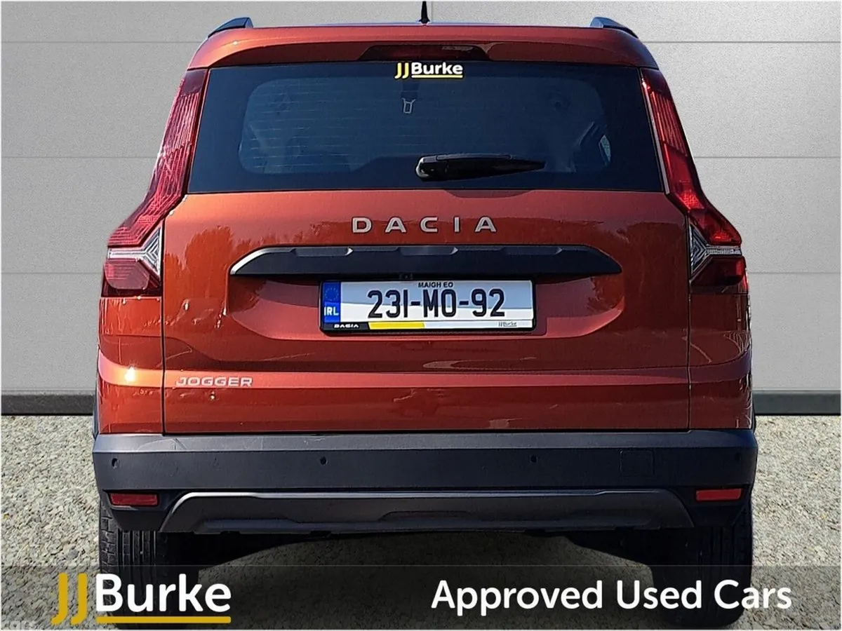 Dacia Jogger Estate, Petrol, 2023, Brown