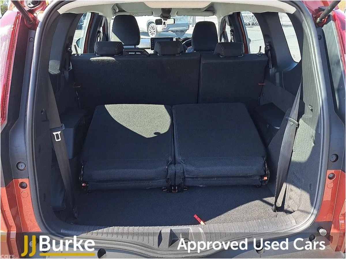 Dacia Jogger Estate, Petrol, 2023, Brown