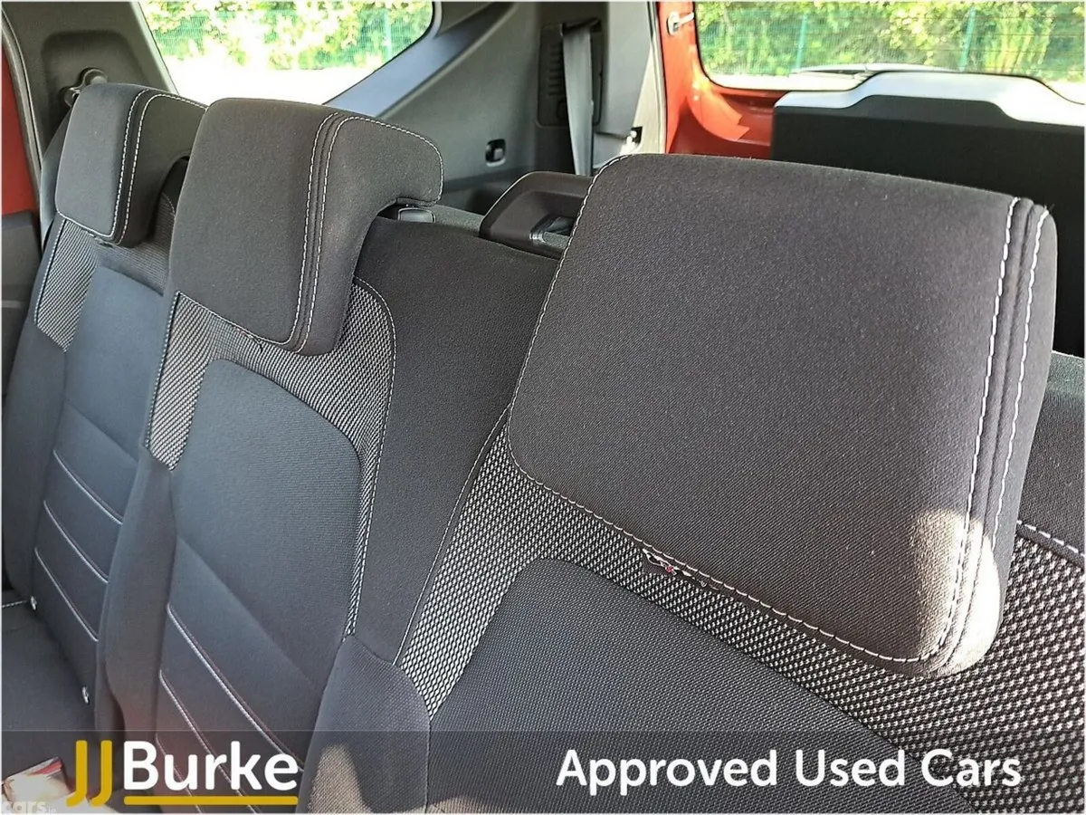 Dacia Jogger Estate, Petrol, 2023, Brown