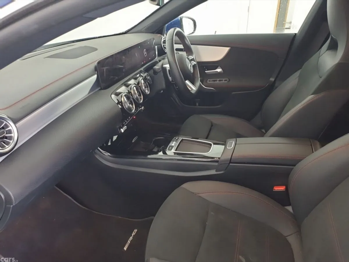 Mercedes-Benz CLA Estate, Petrol Plug-in Hybrid, 2025, Blue