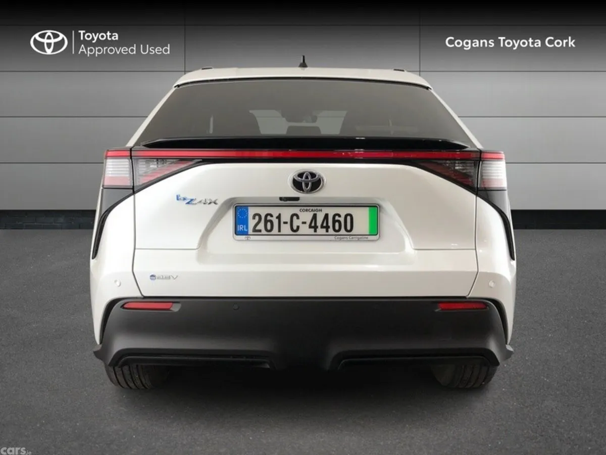 Toyota bZ4X Estate, Electric, 2026, White