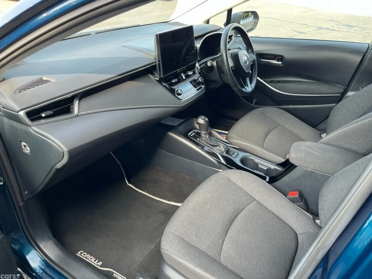 Toyota Corolla Saloon, Petrol Hybrid, 2024, Blue