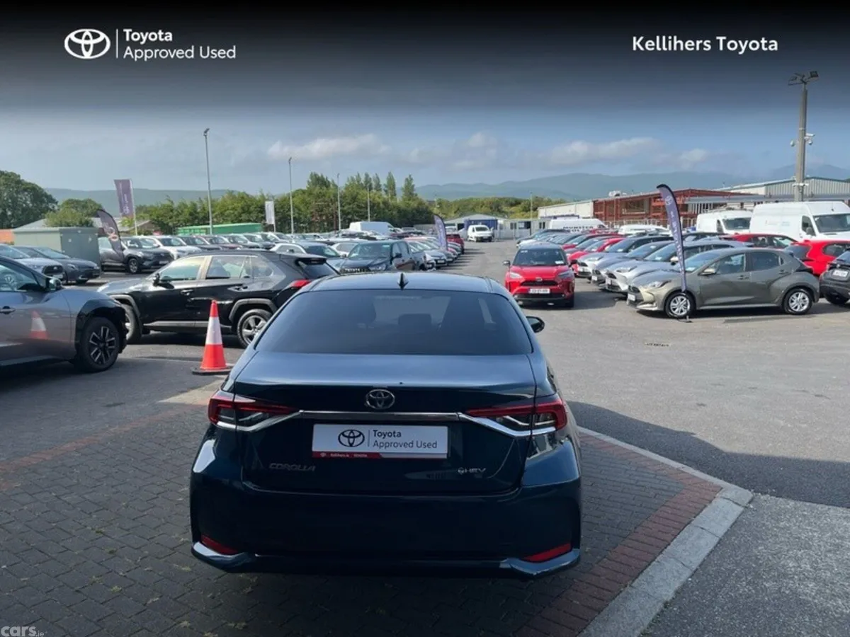 Toyota Corolla Saloon, Petrol Hybrid, 2024, Blue