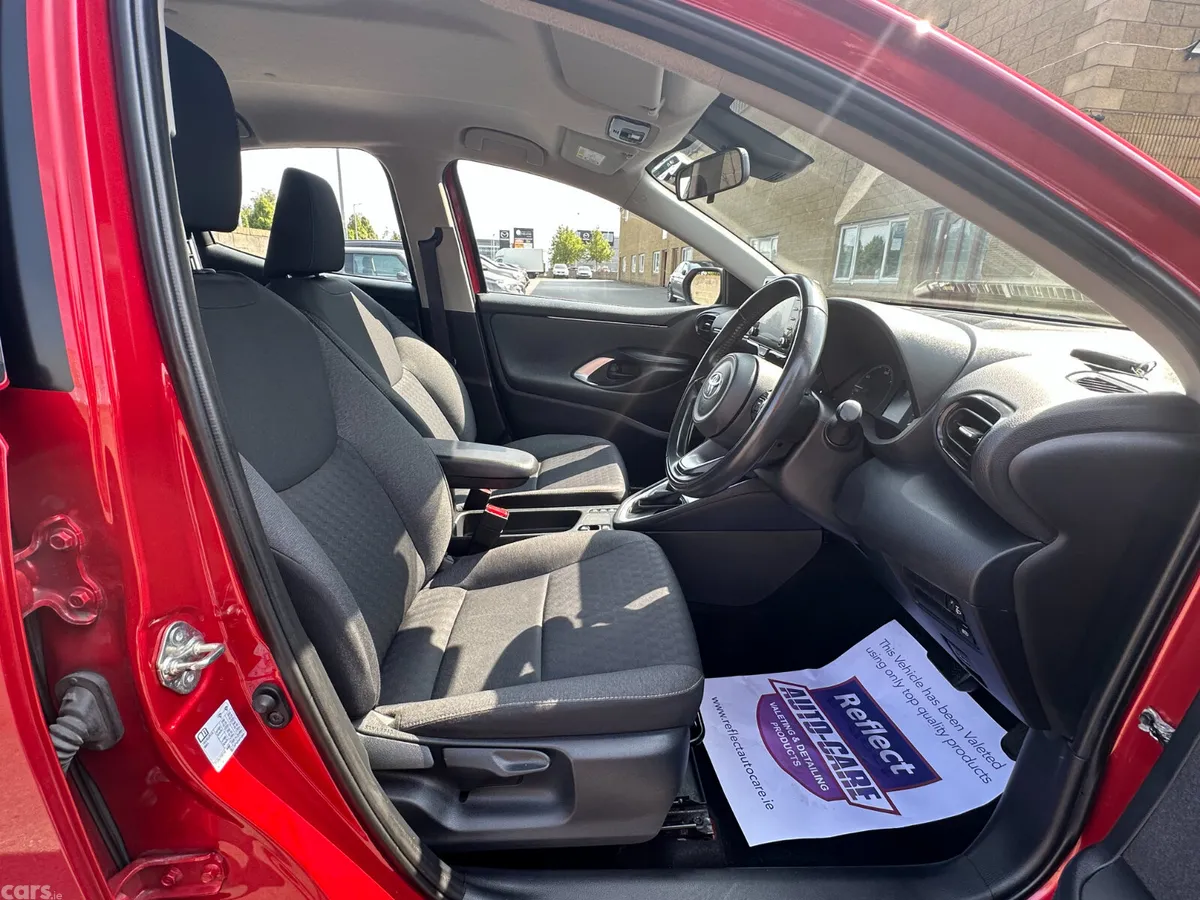 Toyota Yaris Hatchback, Petrol Hybrid, 2022, Red