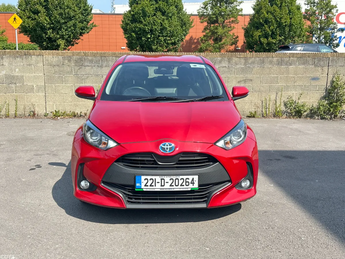 Toyota Yaris Hatchback, Petrol Hybrid, 2022, Red