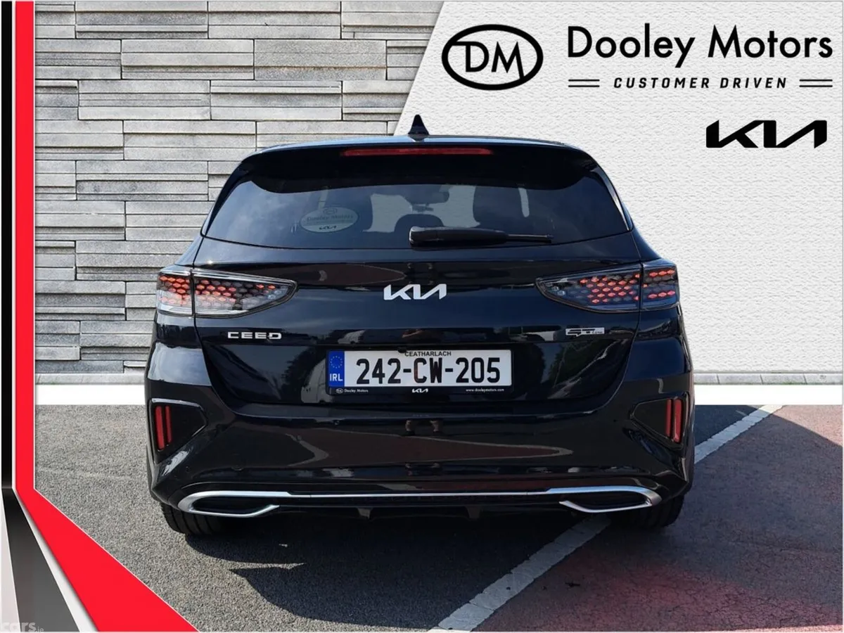 Kia Ceed Hatchback, Petrol, 2024, Black