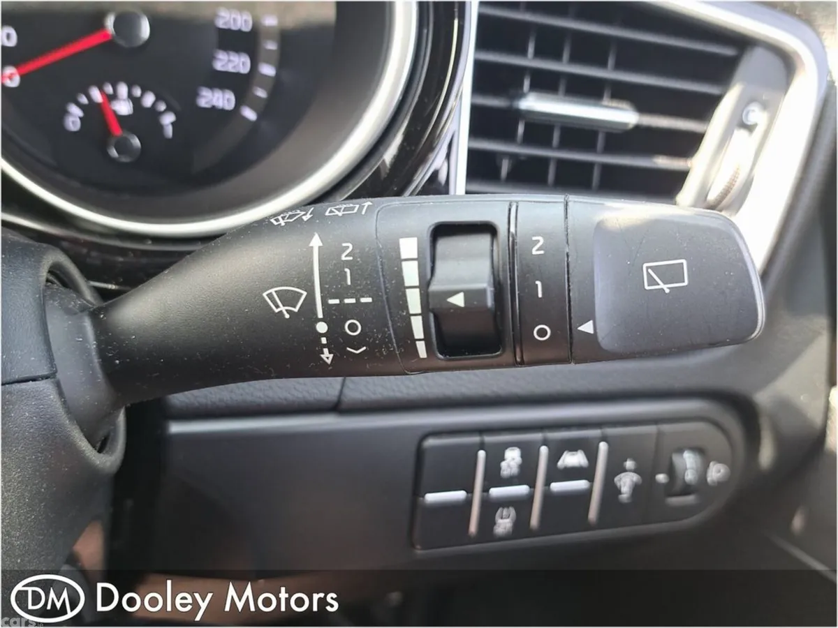 Kia Ceed Hatchback, Petrol, 2024, Black
