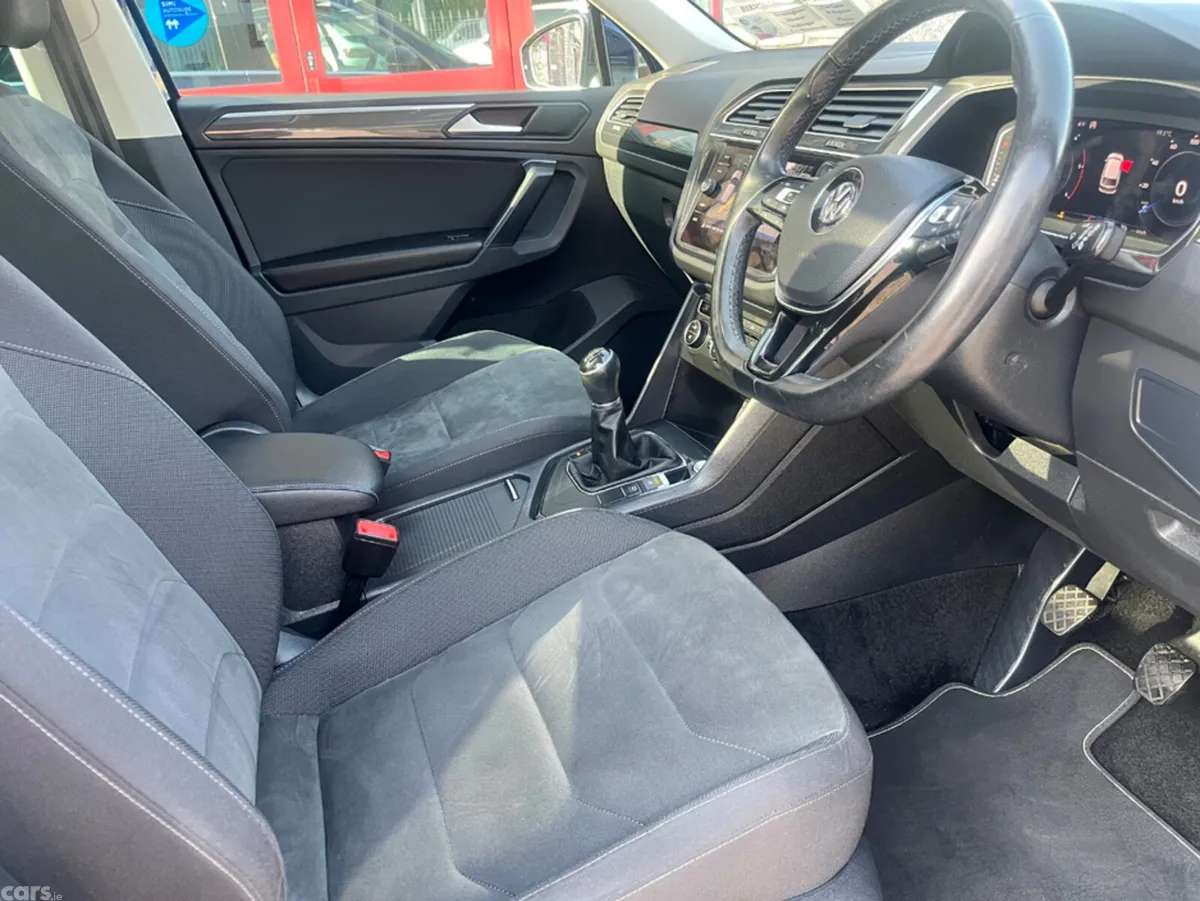 Volkswagen Tiguan SUV, Diesel, 2019, Blue