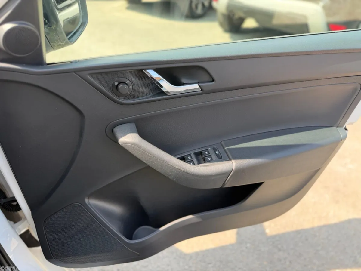 Skoda Rapid Hatchback, Diesel, 2015, White