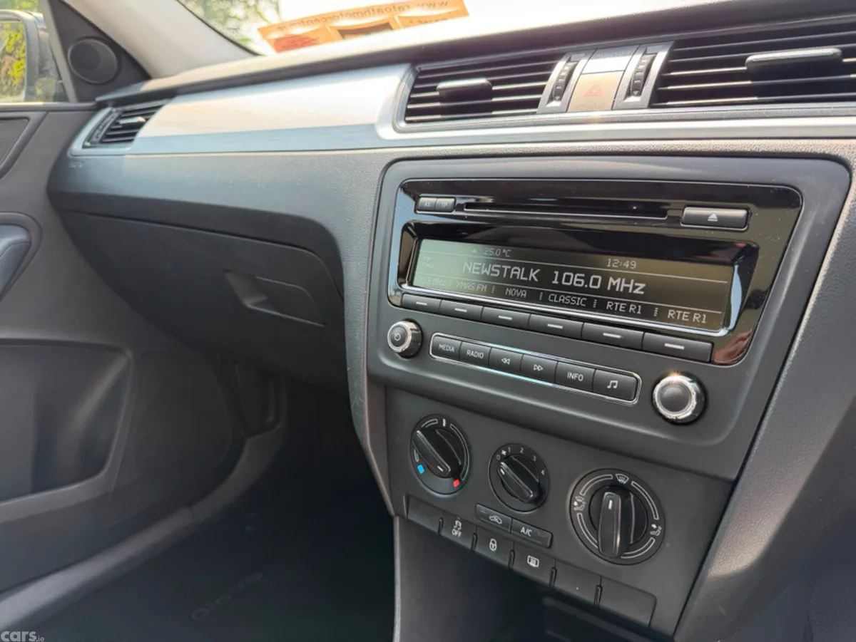 Skoda Rapid Hatchback, Diesel, 2015, White