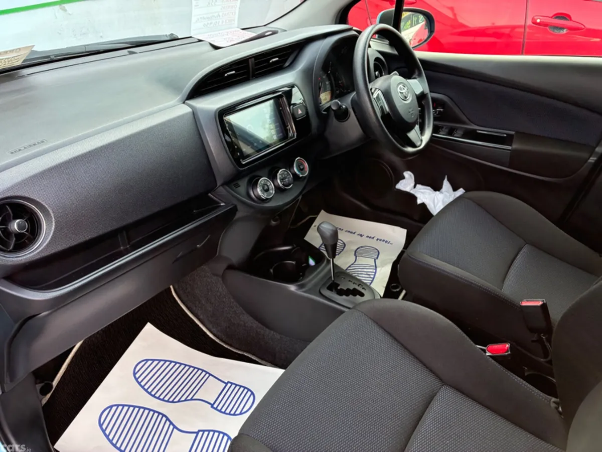 Toyota Vitz Hatchback, Petrol, 2016, Blue