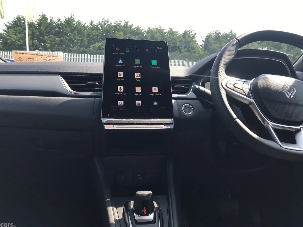 Renault Captur SUV, Petrol Hybrid, 2026, Red