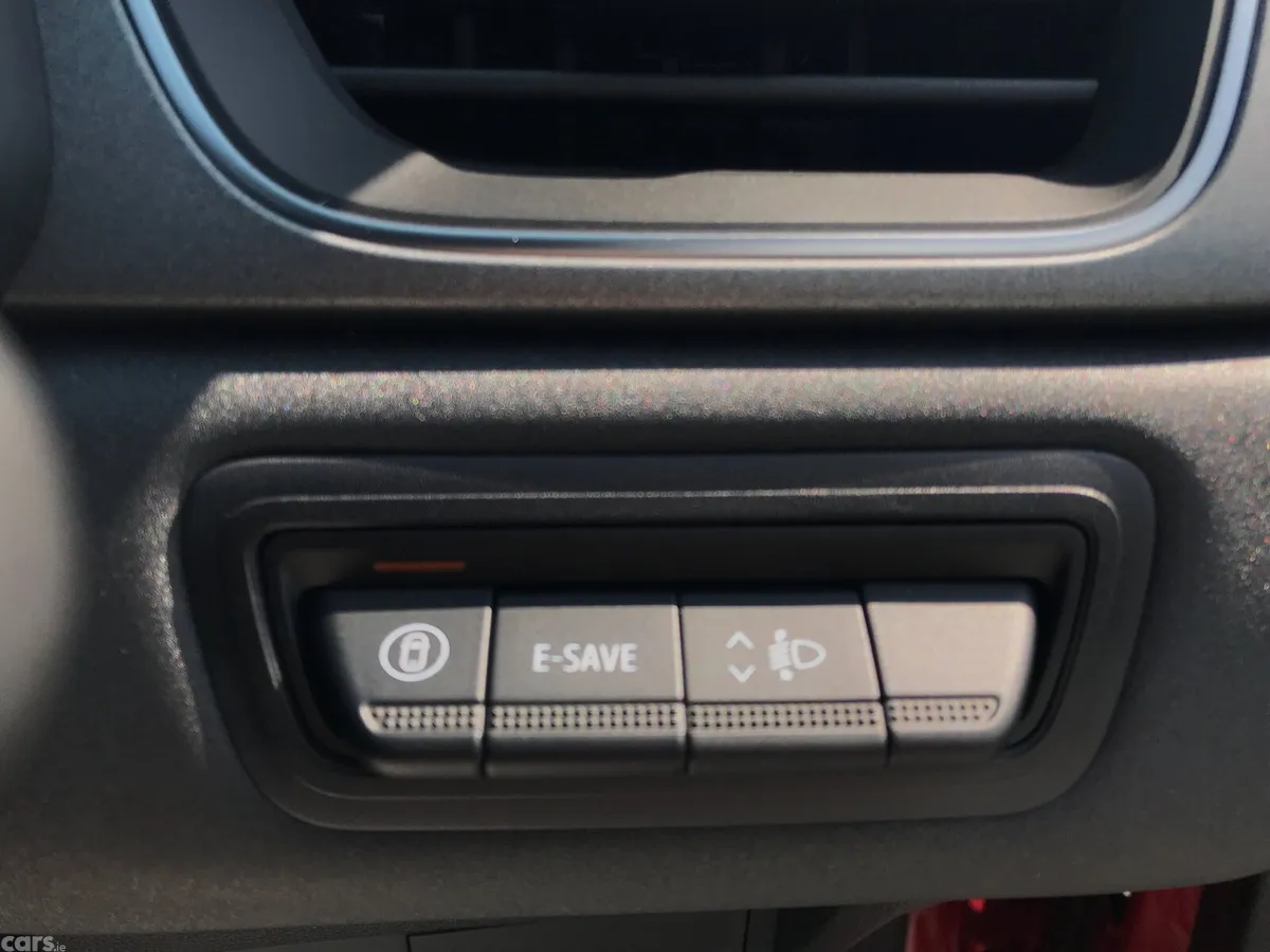 Renault Captur SUV, Petrol Hybrid, 2026, Red
