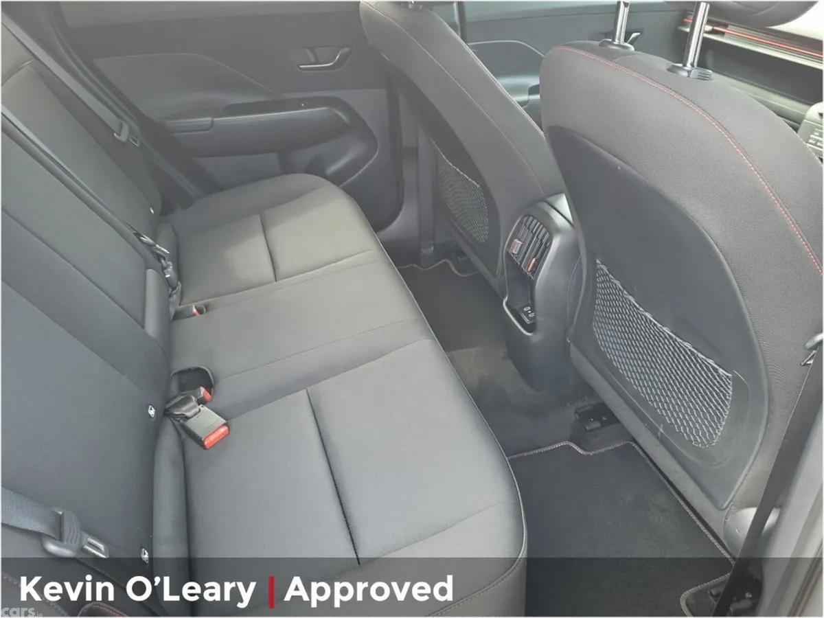 Hyundai KONA MPV, Petrol, 2025, White