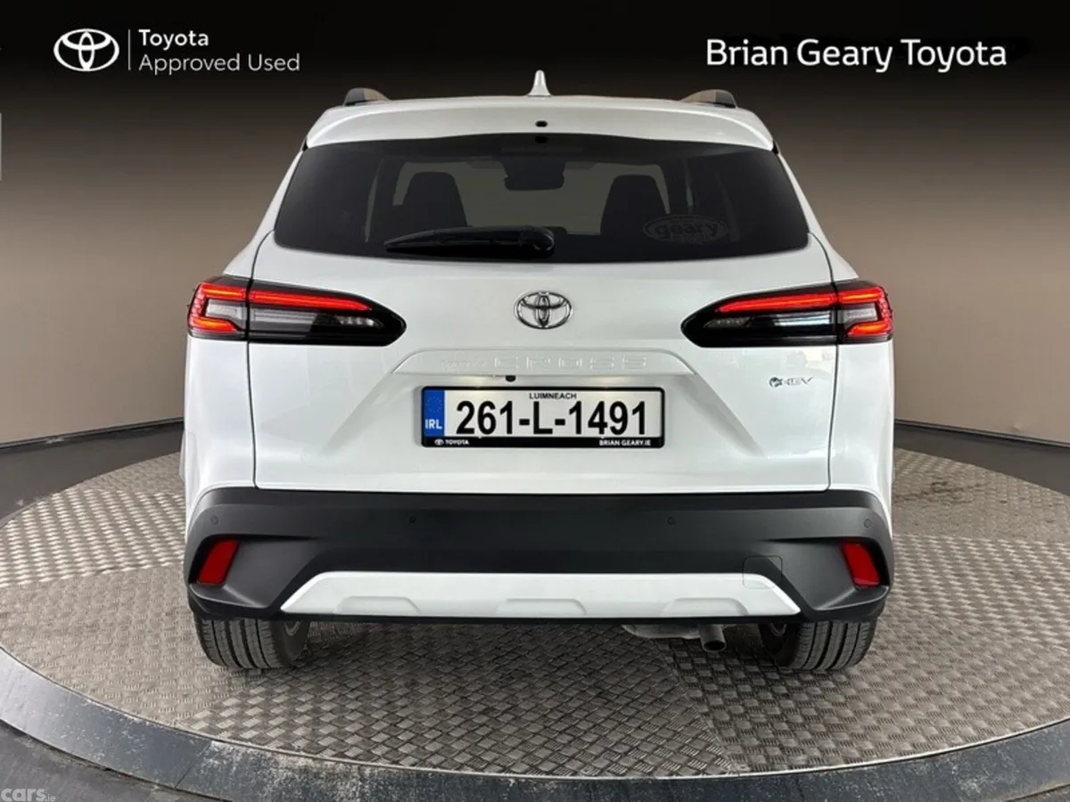 Toyota Corolla Cross Hatchback, Petrol Hybrid, 2026, White