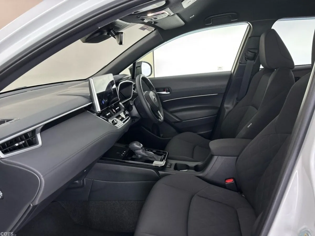 Toyota Corolla Cross Hatchback, Petrol Hybrid, 2026, White