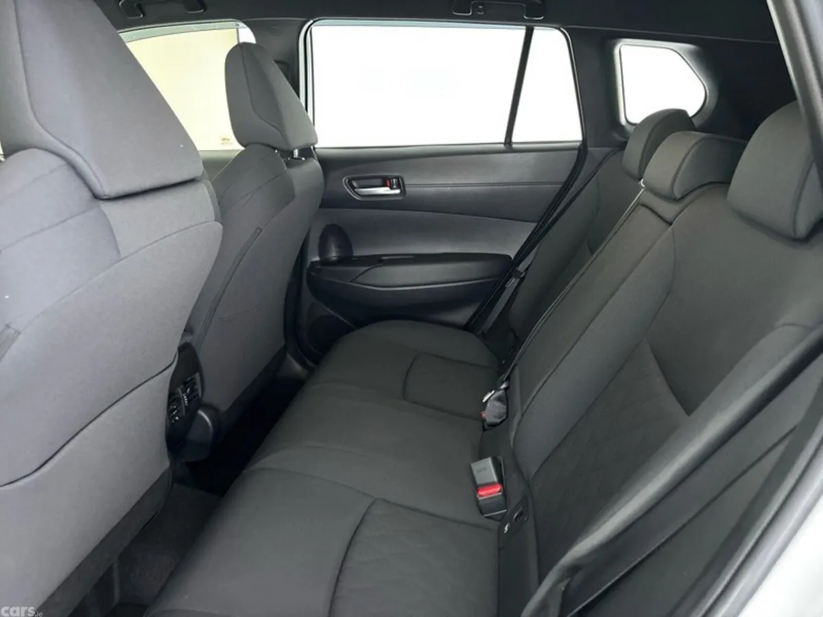 Toyota Corolla Cross Hatchback, Petrol Hybrid, 2026, White