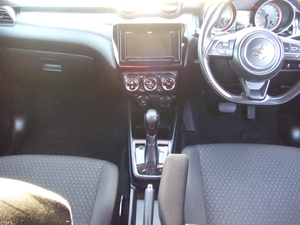 Suzuki Swift Hatchback, Petrol, 2022, Grey