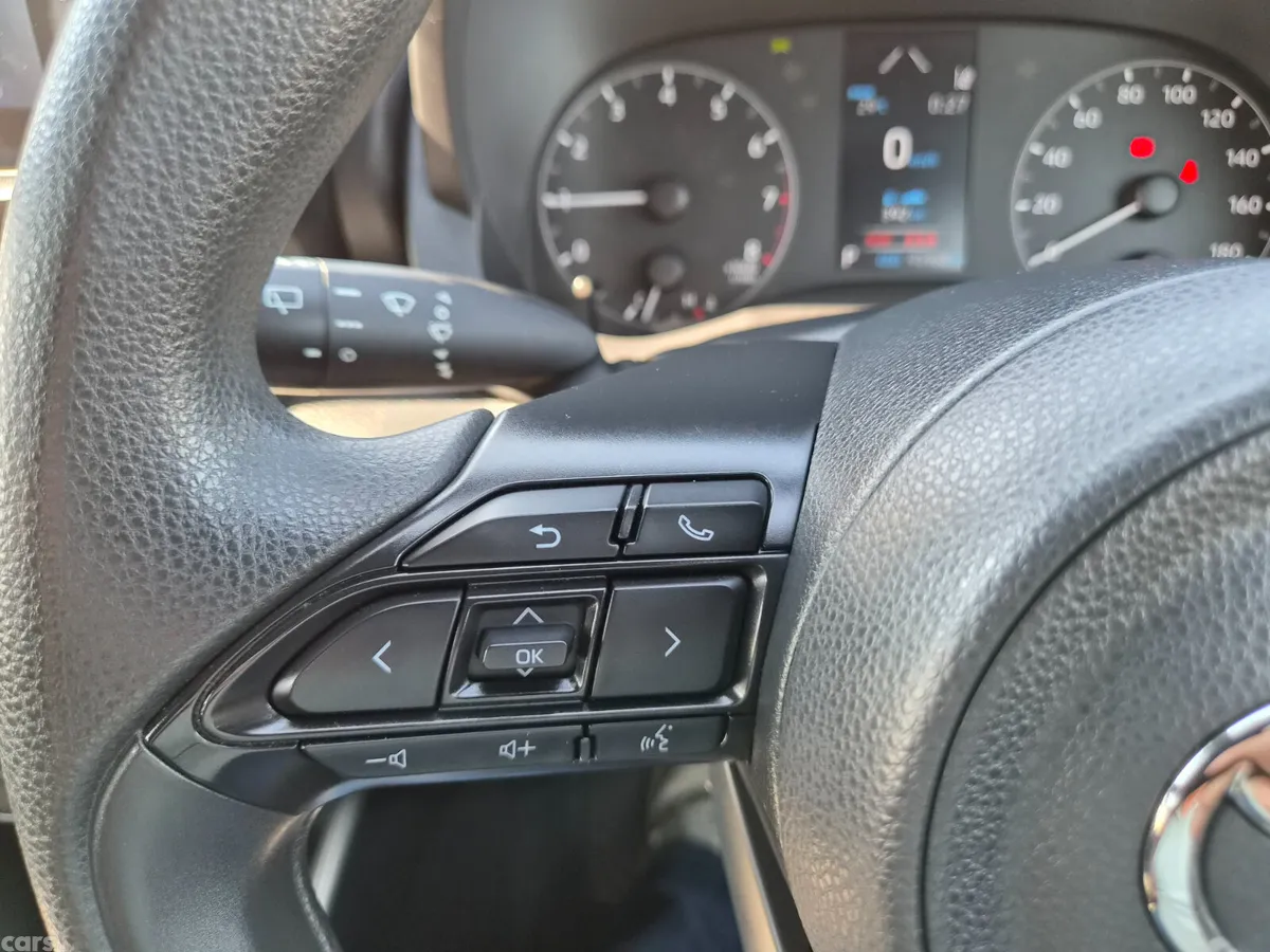 Toyota Yaris Hatchback, Petrol, 2022, Blue