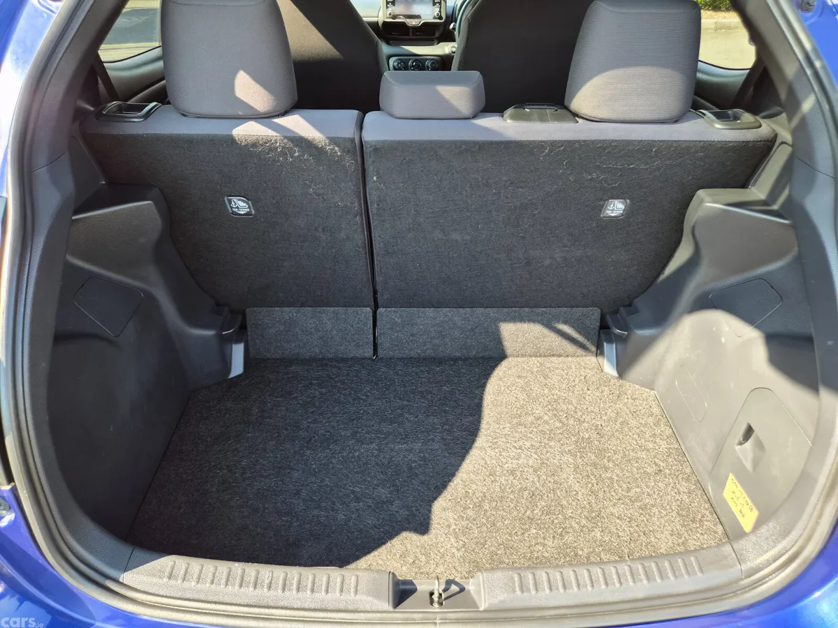Toyota Yaris Hatchback, Petrol, 2022, Blue