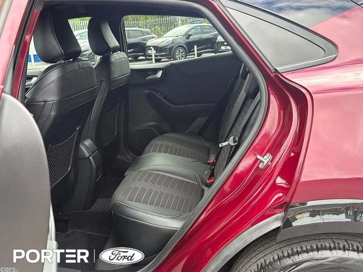 Ford Puma MPV, Petrol, 2024, Red