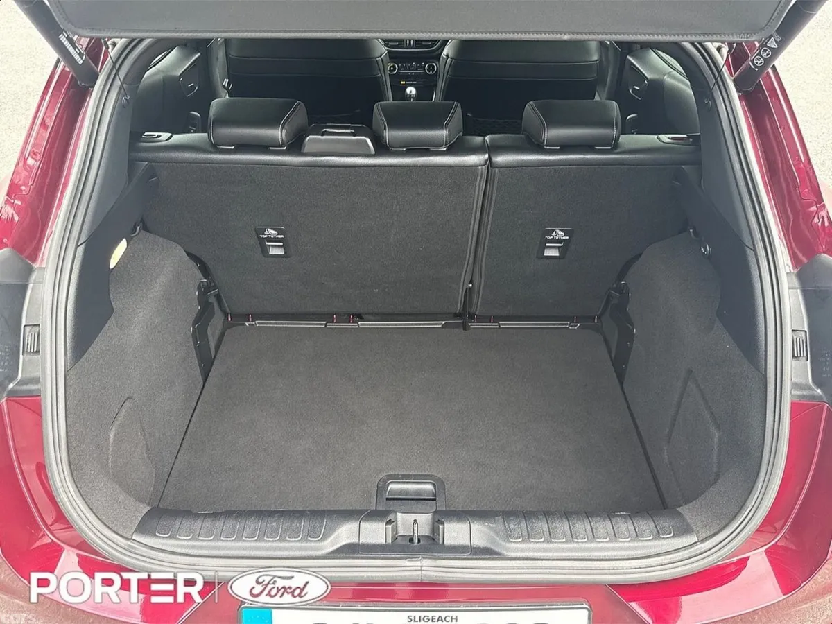 Ford Puma MPV, Petrol, 2024, Red